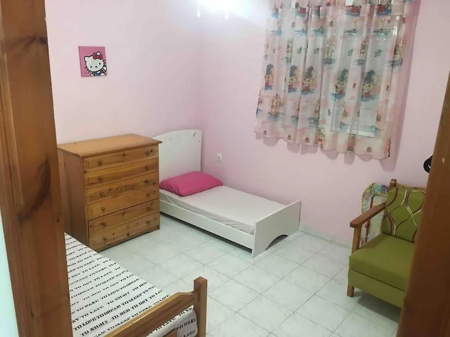 Holiday home Karipidis Houses Nea Iraklia